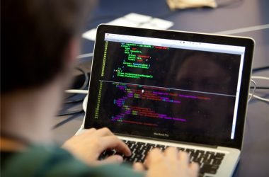 Thiết Kế Web Theo Yêu Cầu: Quy Trình Làm Việc Chi Tiết Ra Sao?