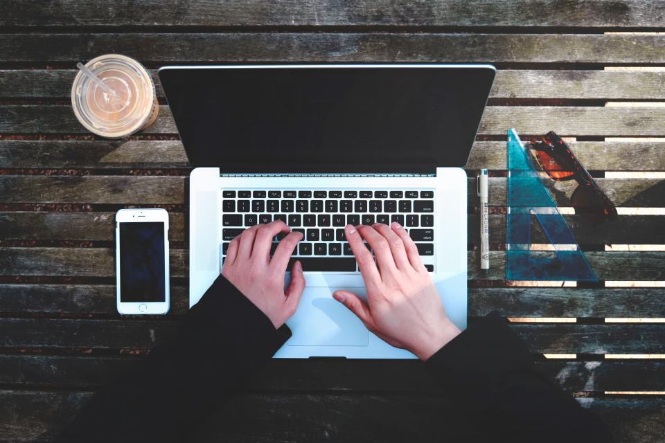 website cho trung tâm ngoại ngữ