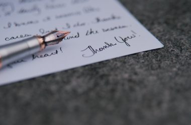 Testimonial Là Gì? Cách Trình Bày Đánh Giá Thuyết Phục